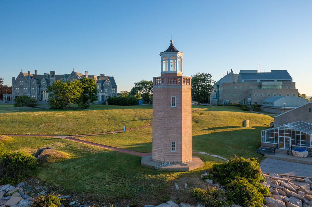 Avery Point Lighthouse